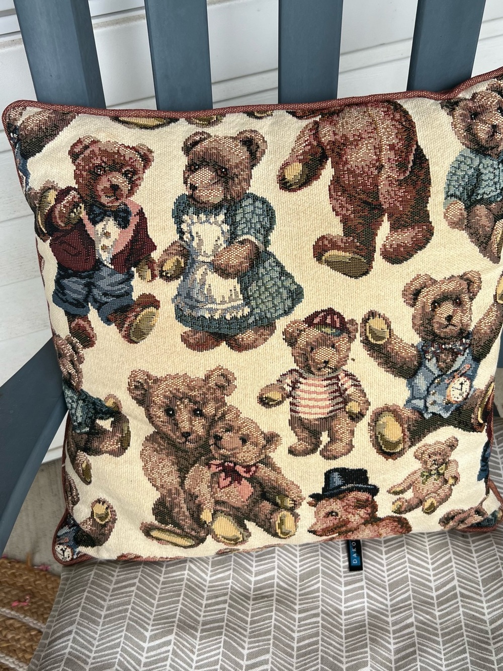 Dakotah Teddy Bear Tapestry Accent Pillow - Beige & Multicolor grandmacore